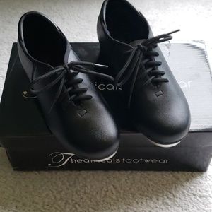 Black Tap Shoes 11.5 like new